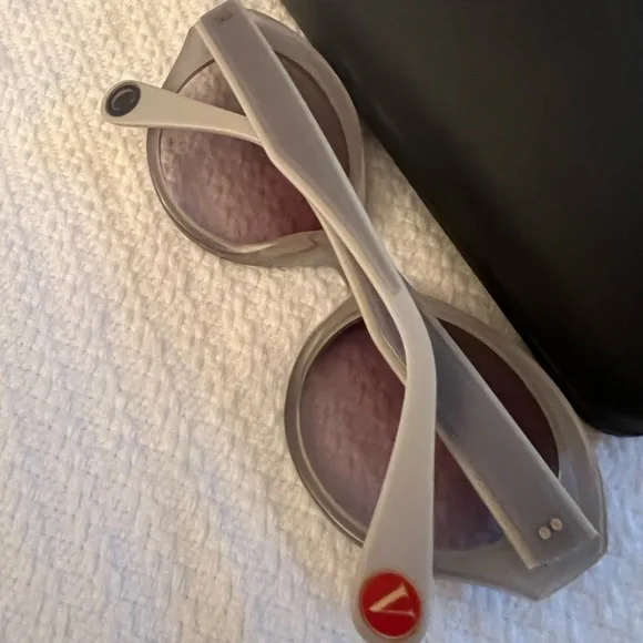?? Limited edition Clare Vivier X Steven Alan Sunglasses discontinued Clare V. Lizzie Sunglasses – ascot + hart main image 2